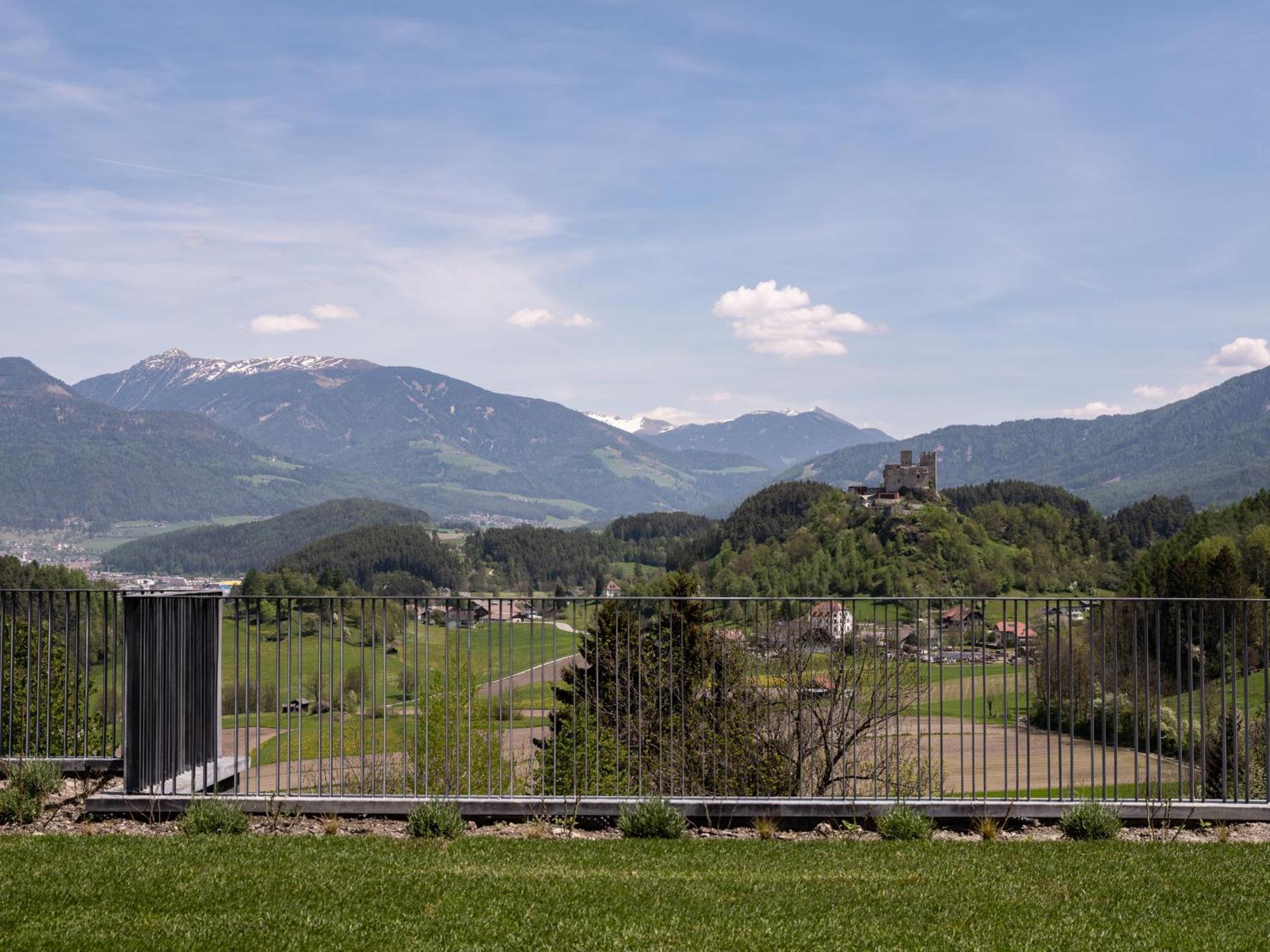 Arieshof Castell Lägenhet San Lorenzo di Sebato Exteriör bild